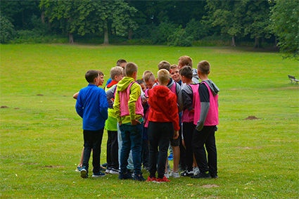 Beratung auf der Wiese